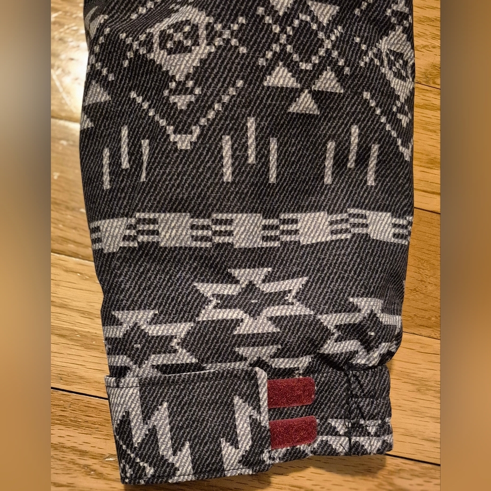 Aperture Women's Small Gray Aztec Pattern Waterproof Snowboarding Ski Jacket EUC - Picture 4 of 10